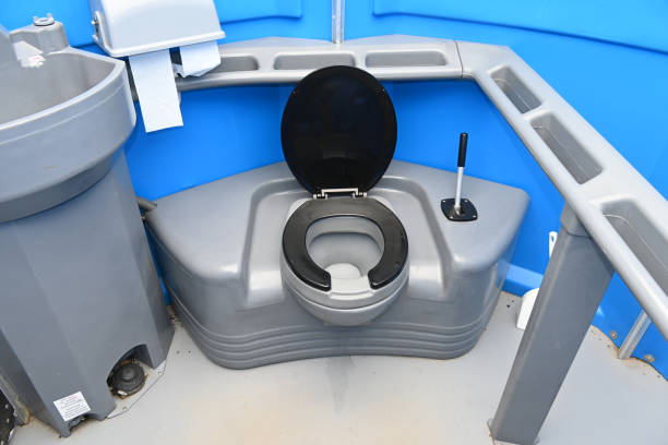 Best Portable toilet rental cost  in Shelter Island Heights, NY